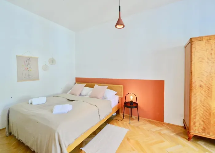 Beautiful Flat Next To Karlskirche
