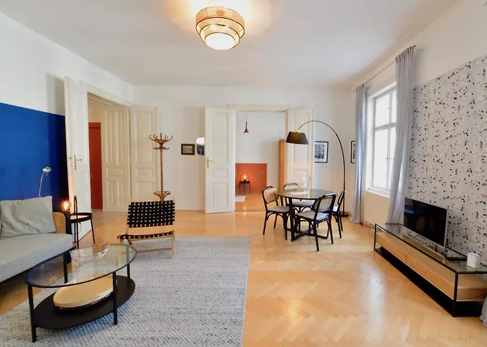 Beautiful Flat Next To Karlskirche